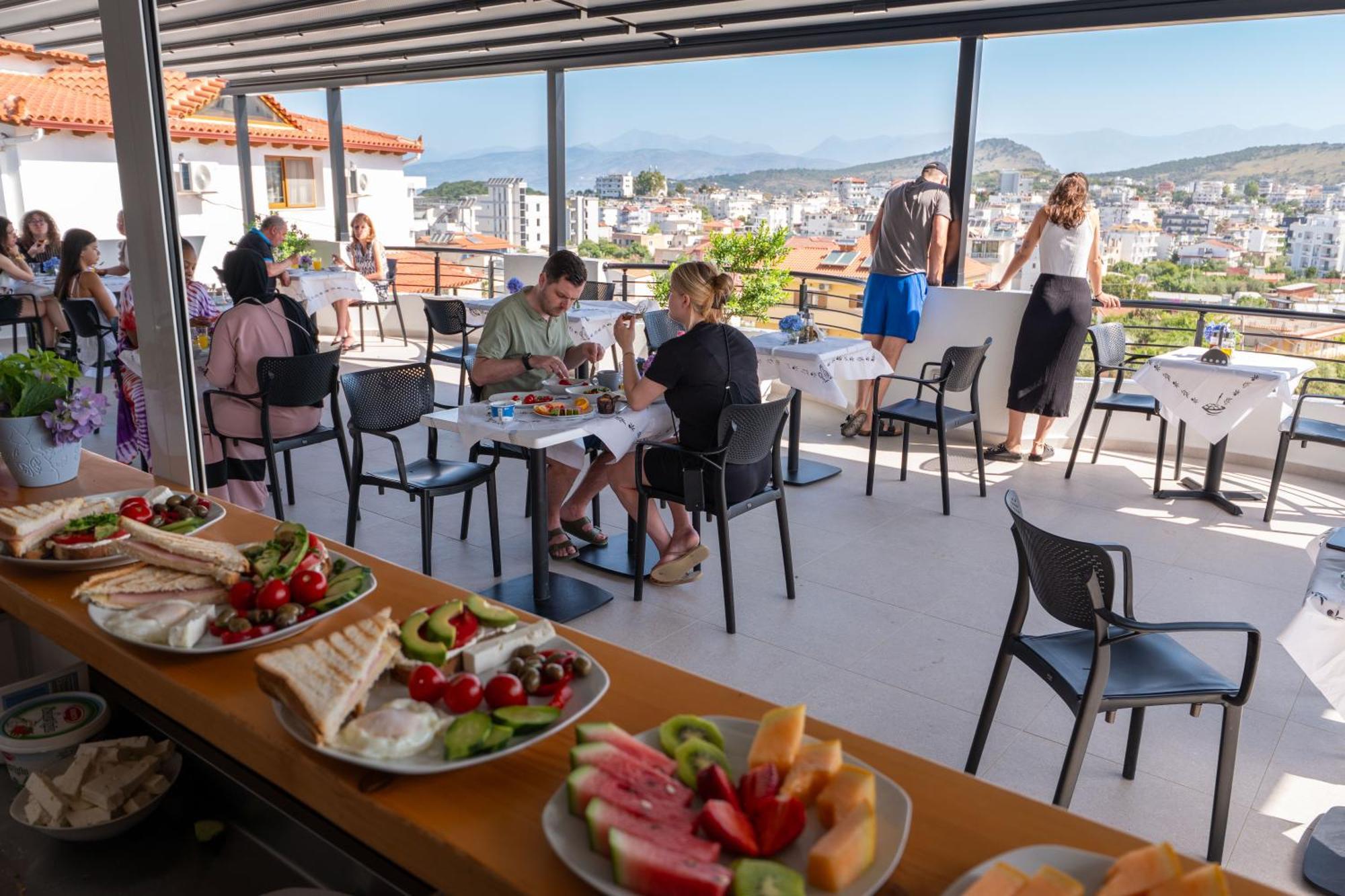 Monel Hotel Ксаміл Екстер'єр фото