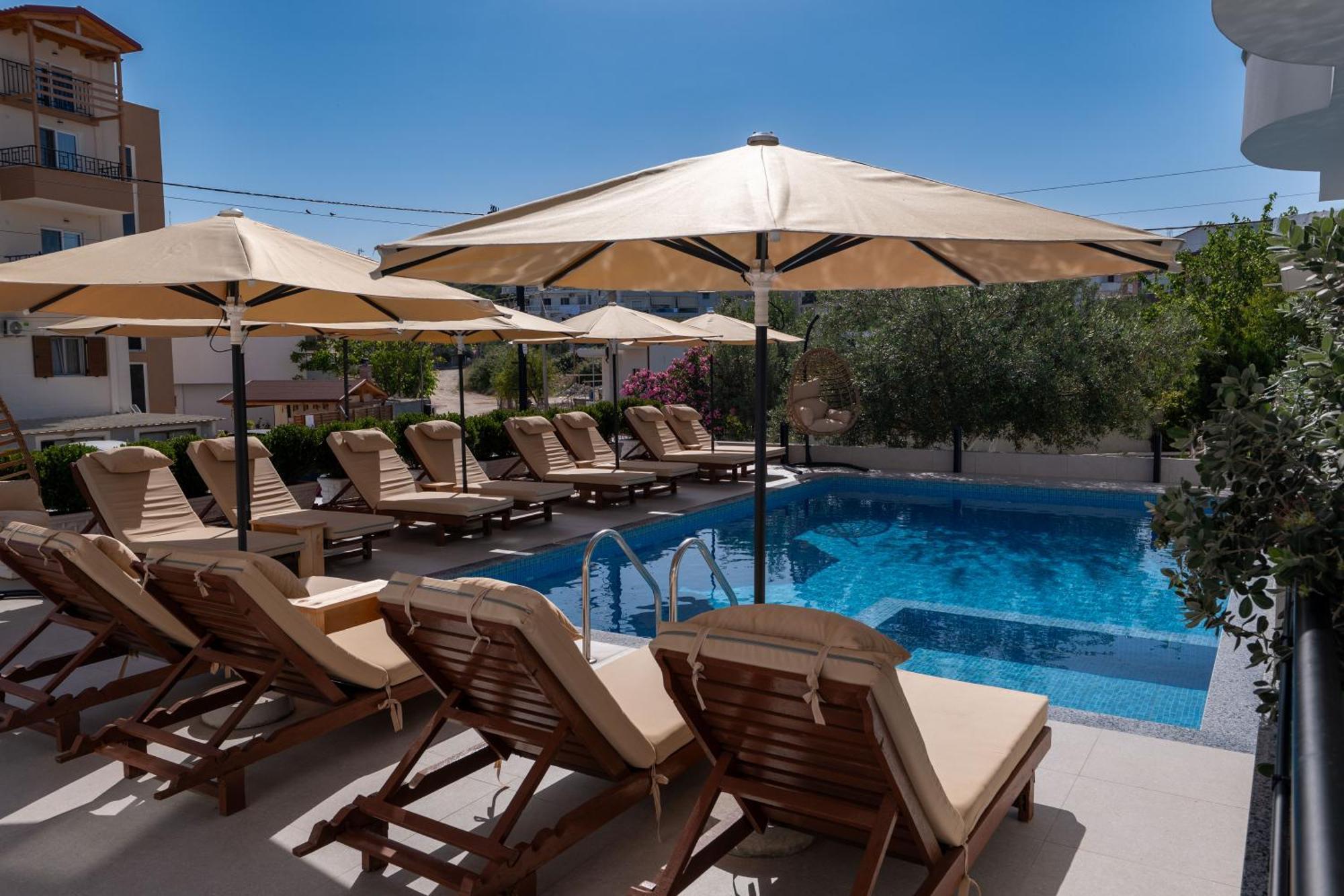 Monel Hotel Ксаміл Екстер'єр фото