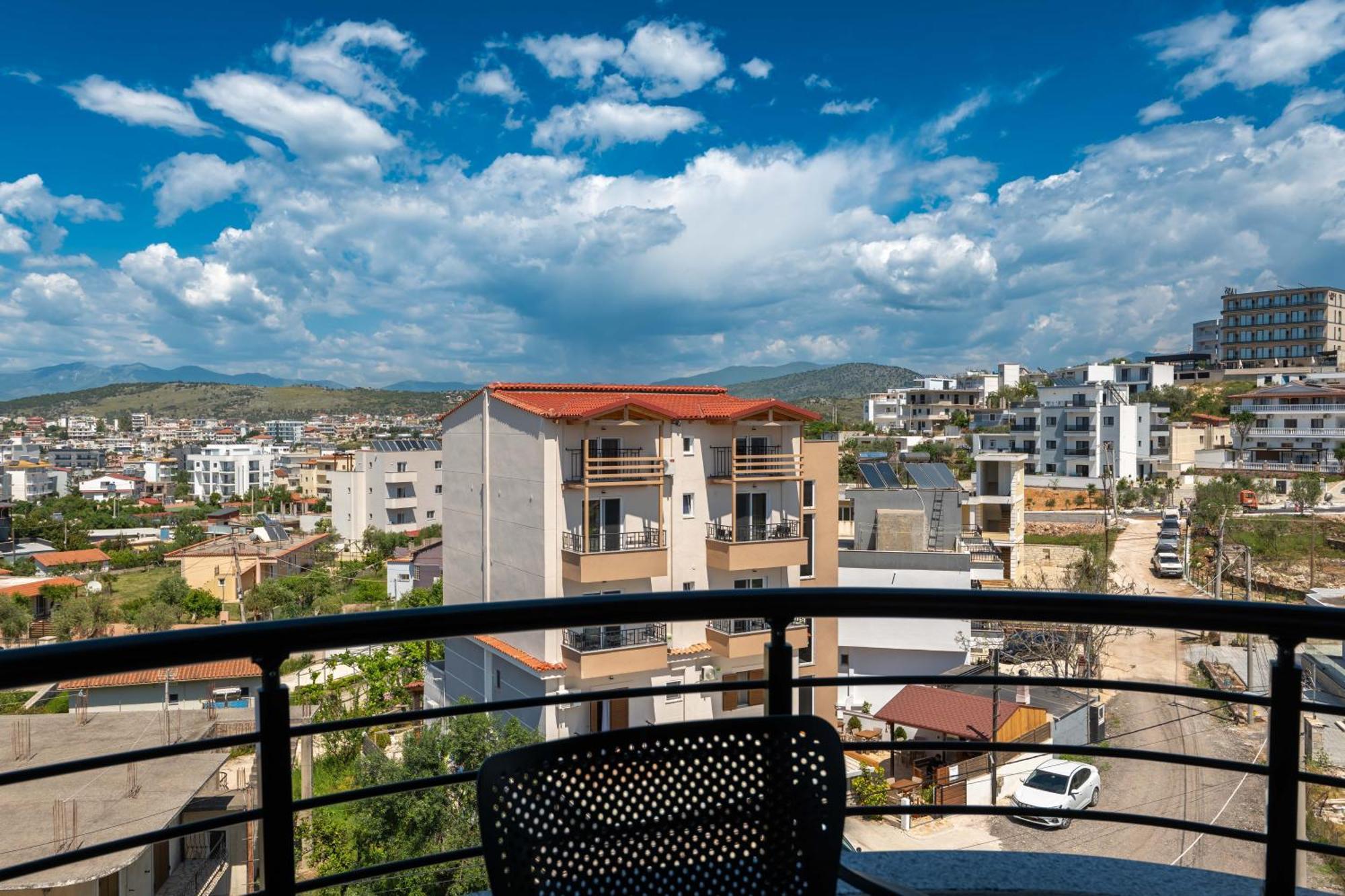 Monel Hotel Ксаміл Екстер'єр фото