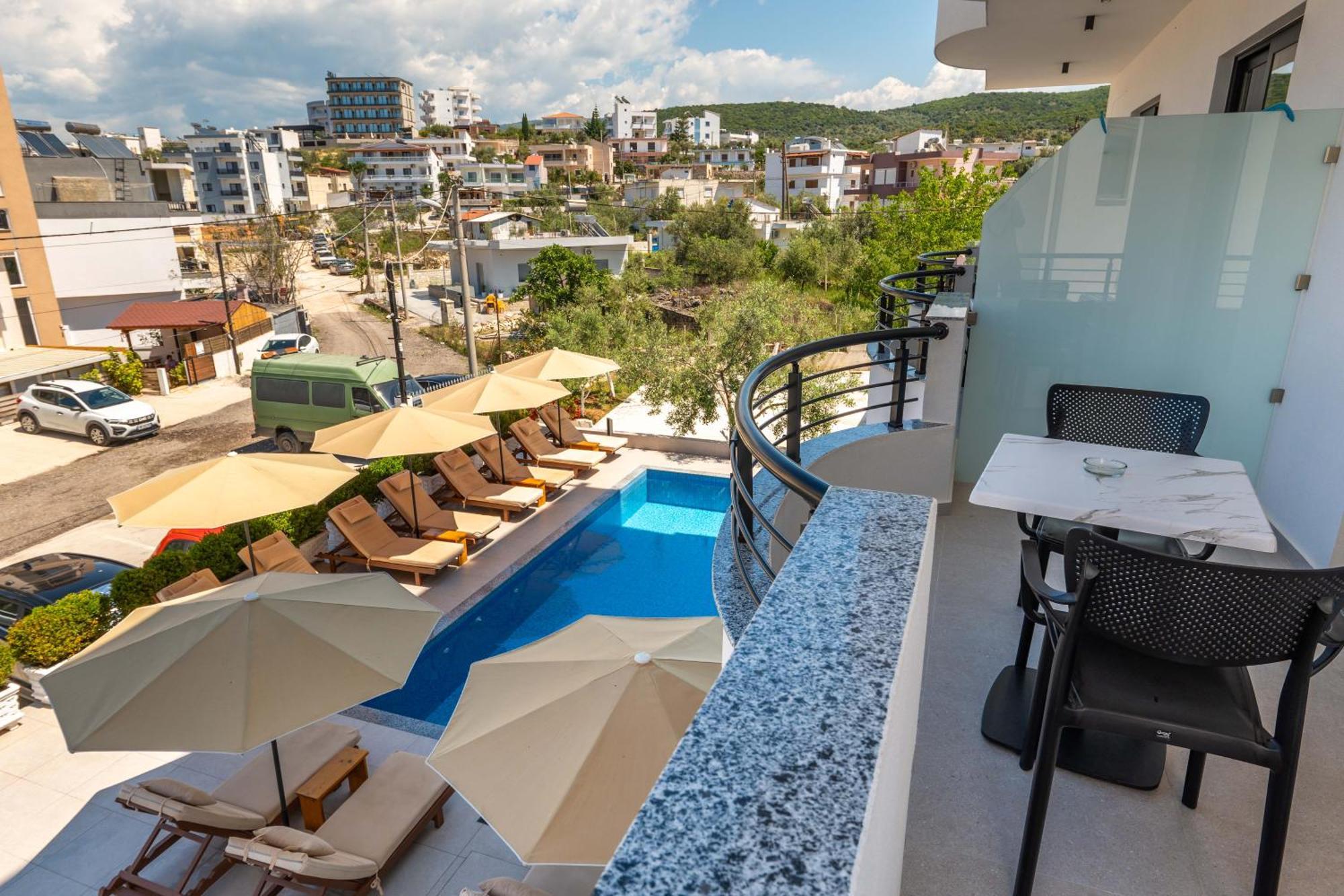 Monel Hotel Ксаміл Екстер'єр фото